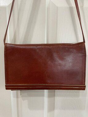 Vintage Sonia made for in Italy Brown Leather Shoulder Bag Purse 11x7 Slim Flap